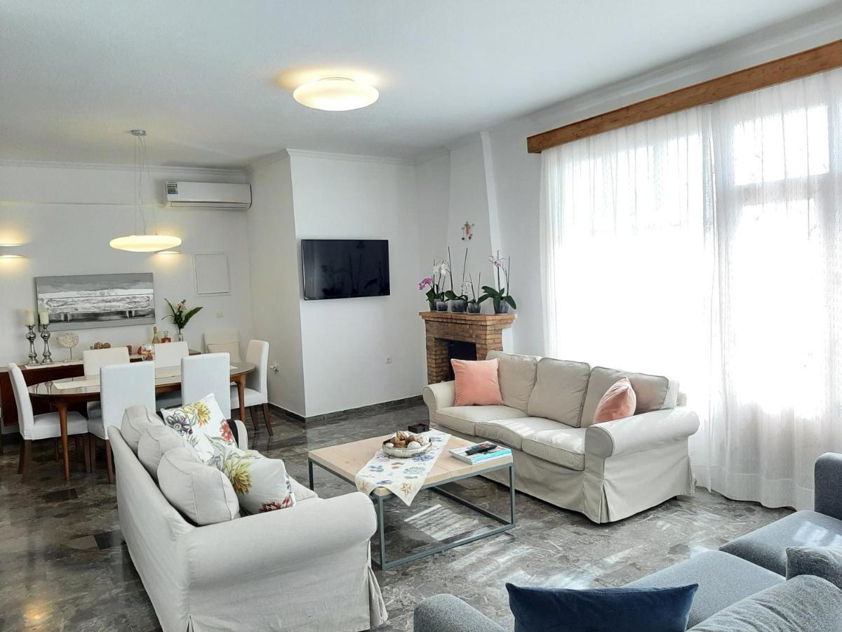 Kontis Apts Lägenhet Pelekas Exteriör bild