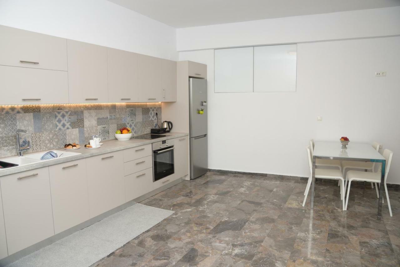 Kontis Apts Lägenhet Pelekas Exteriör bild